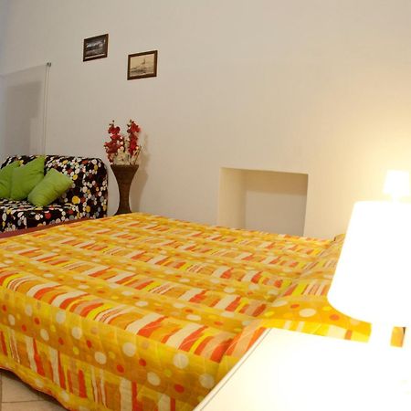 Mamma Maria 2010 Bed & Breakfast Monopoli Bagian luar foto