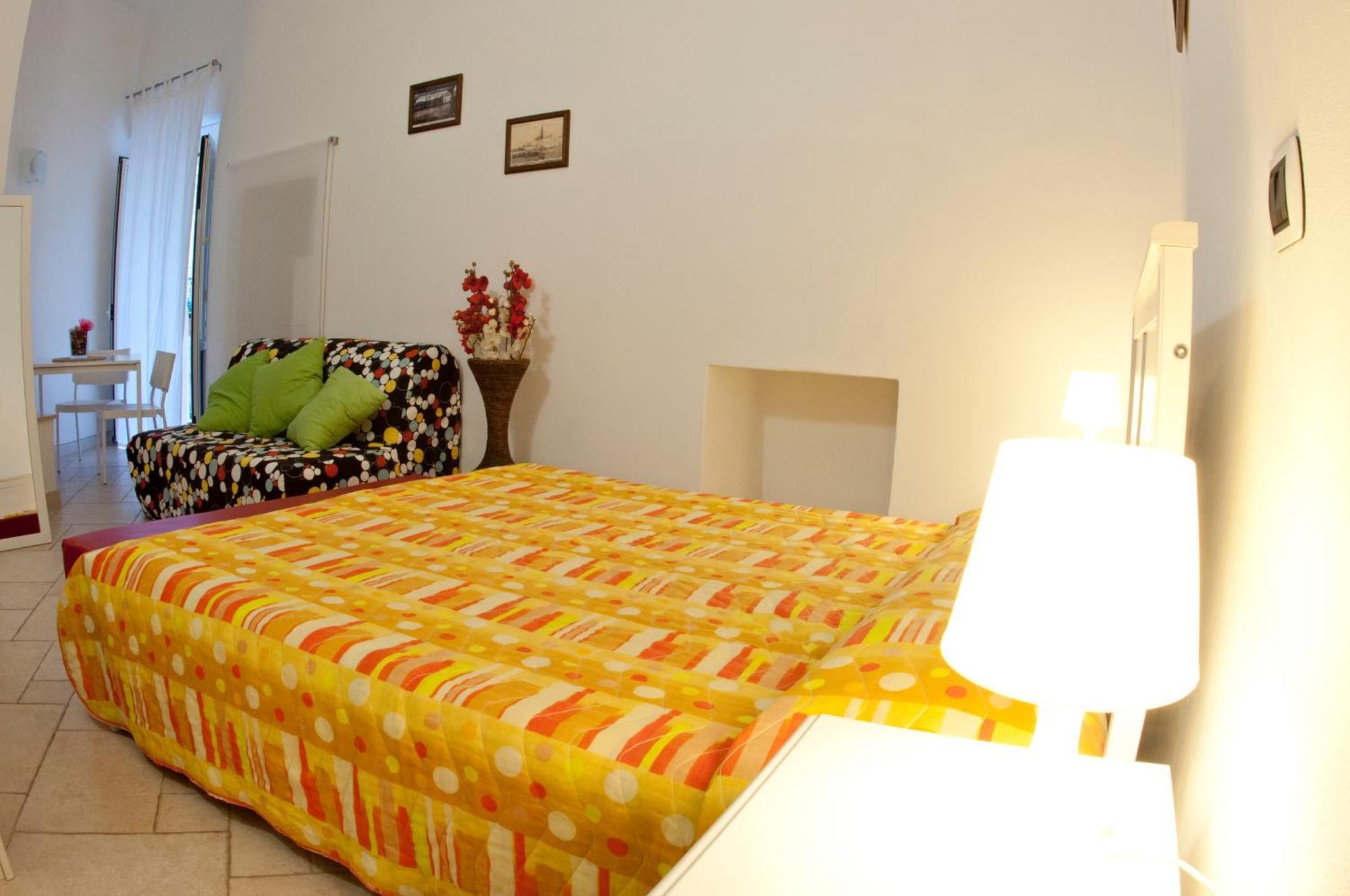 Mamma Maria 2010 Bed & Breakfast Monopoli Bagian luar foto