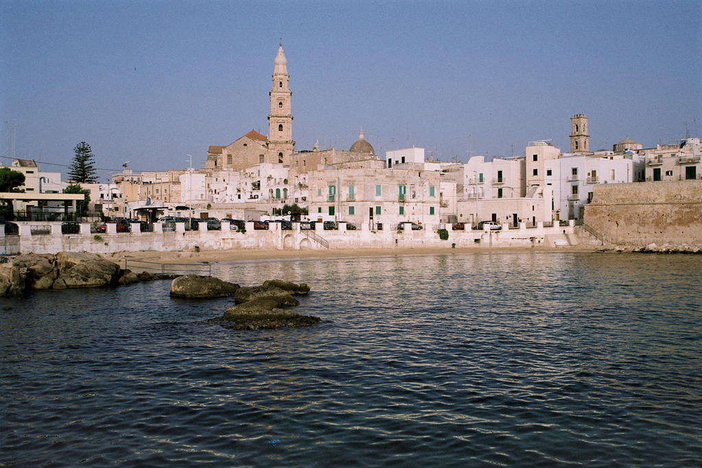Mamma Maria 2010 Bed & Breakfast Monopoli Bagian luar foto